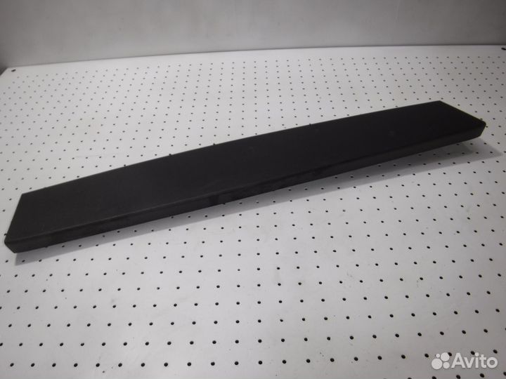 Обшивка двери багажника Geely Emgrand EC7