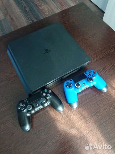 Sony PS4 slim прошитая 5.05