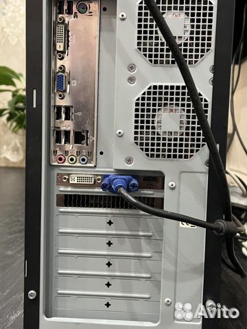 Системный блок и монитор