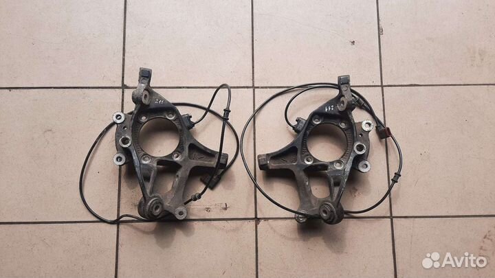 Задний кулак (сапфа) w211 mercedes