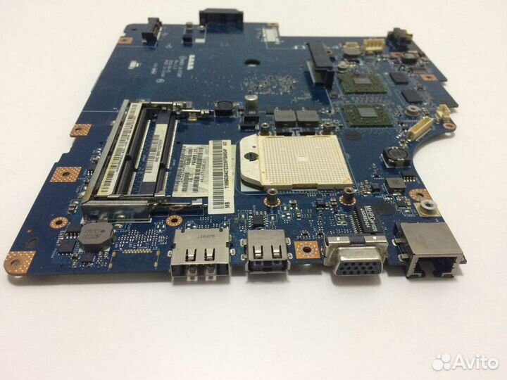 Материнская плата Lenovo G565 LA-5754 неисправная