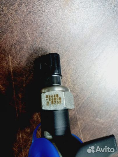 Трубка гура двойная LC 200 2uzfe 09 - (4441060700)