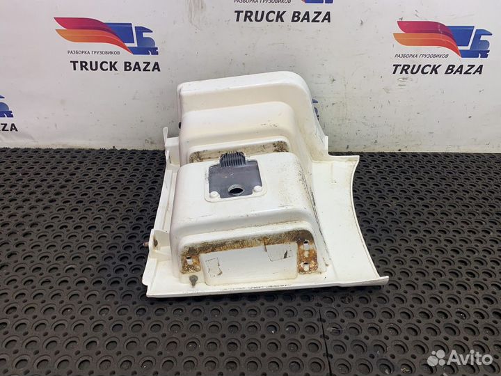 Корпус подножек правый камаз 5490