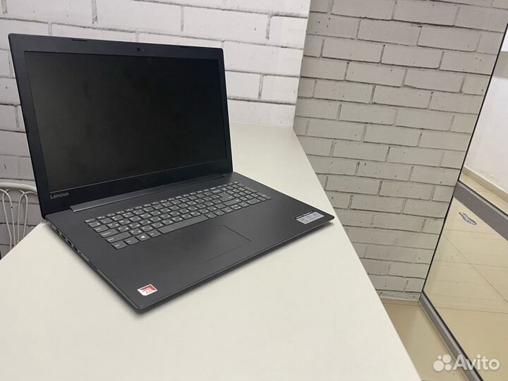 Огромный\Свежий\Ноутбук Lenovo