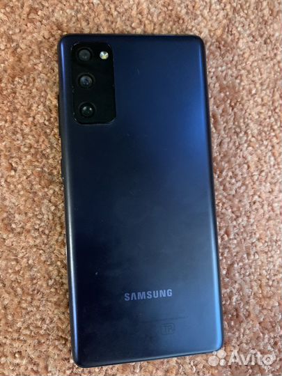 Телефон samsung S20 FE