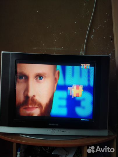 Продается телевизор