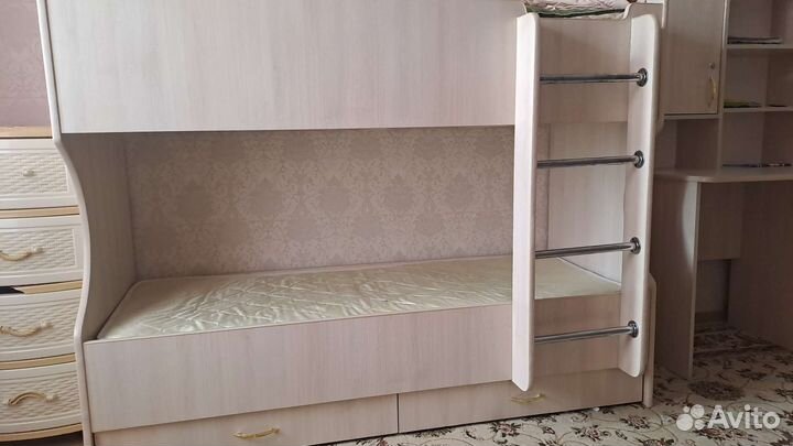 Двухъярусная кровать бу