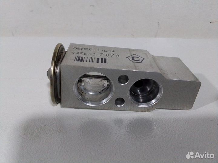 Клапан кондиционера Toyota Corolla 150 2007-2015