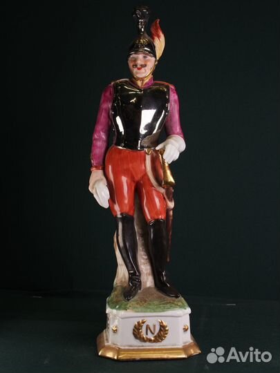 Коллекционная фигурка солдата. Европа