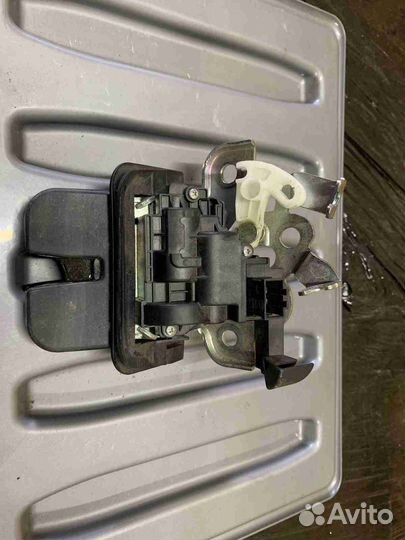 Замок багажника Audi A7 (2010-2014 ) 8K9 827 505 A