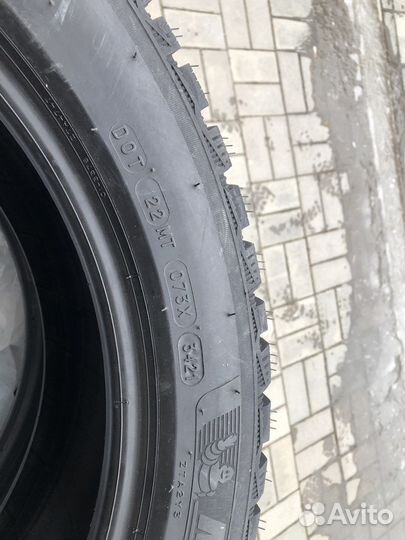 Michelin X-Ice North 4 225/45 R18