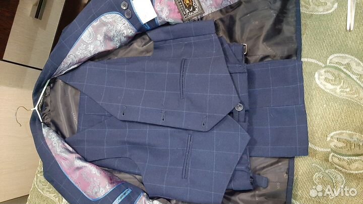 Костюм тройка на мальчика