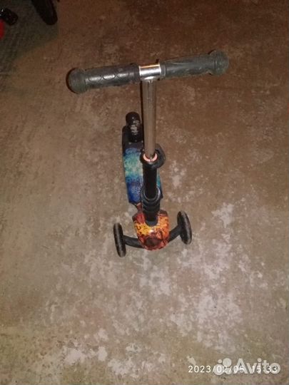 Самокат детский трехколесный бу сиденьем