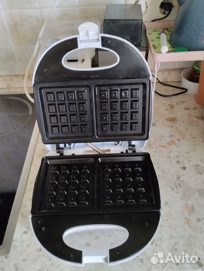 Вафельница sinbo SSM 2520W