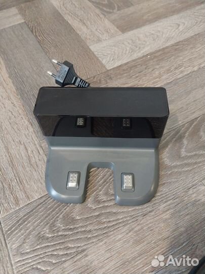 Робот пылесос iboto L920W с влажной уборкой