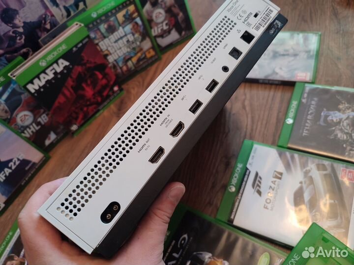 Xbox One S+1000Gb+Game Pass+3Диска+10 игр