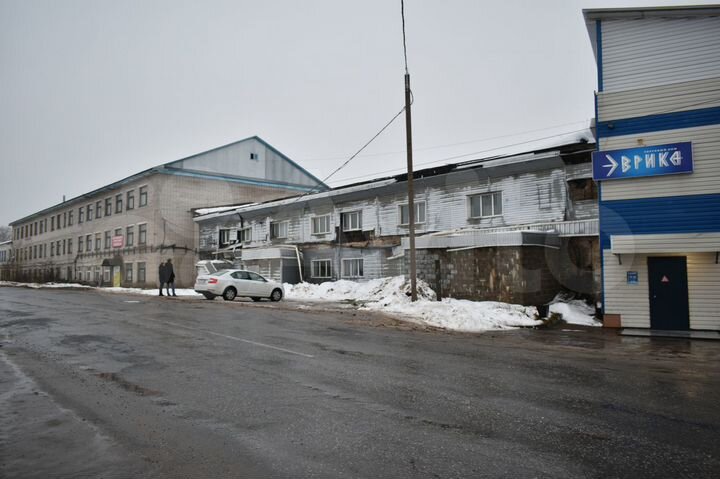 Здание, 620.7 м²