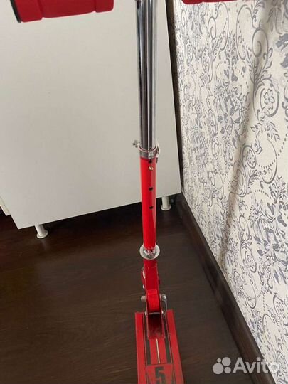 Детский самокат mesuca Ferrari FXK18