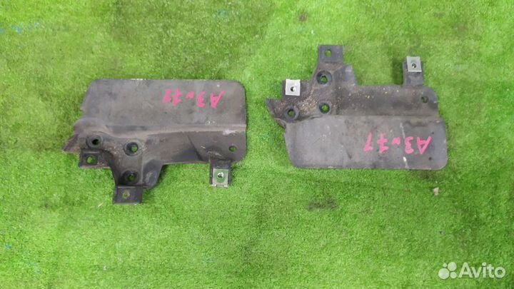 Брызговики пара задние Audi A3 хетчбек 1.6 BSE