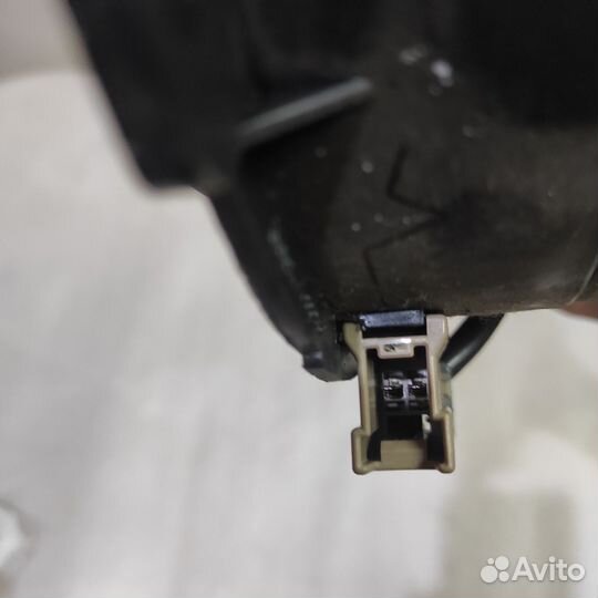 Колонка двери Hyundai Matrix