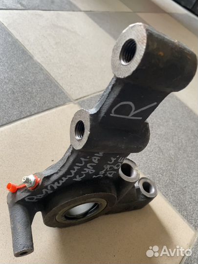 Кронштейн заднего разжимного кулака AOE