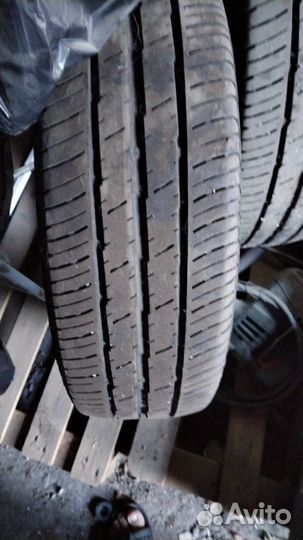 Continental Vanco 2 205/70 R15C