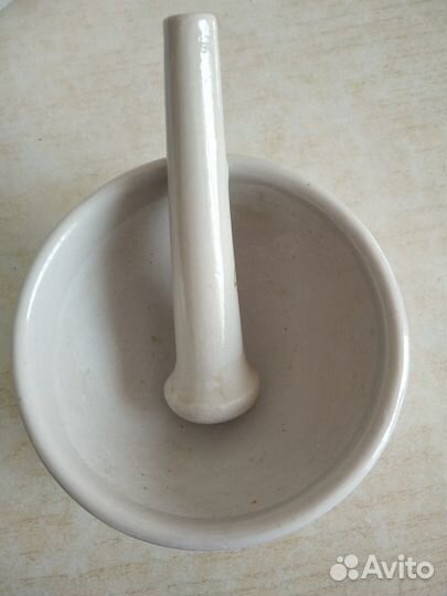 Фарфоровая ступка с пестиком