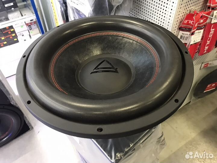 Сабвуфер aura storm-15 б/у
