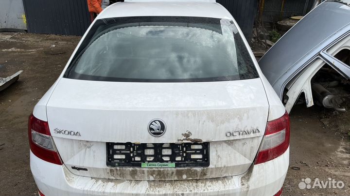 Крышка багажника skoda octavia а7 шкода Октавиа