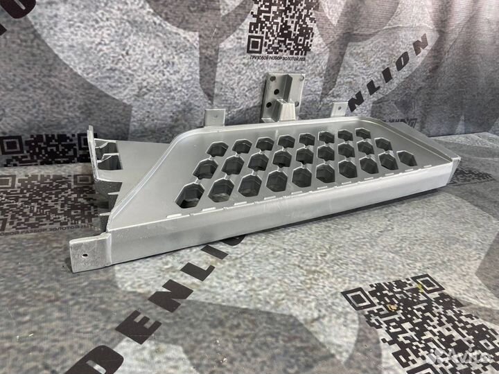 Ступенька подножки передняя правая Volvo Fh FH4