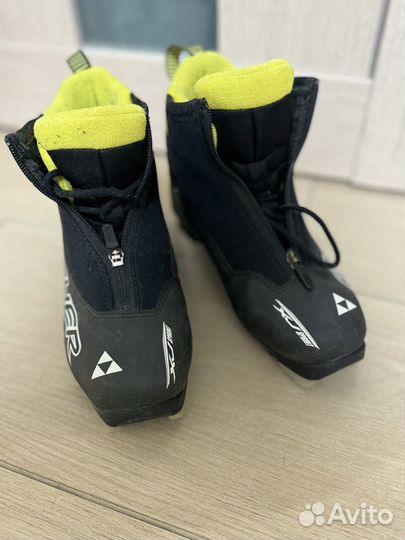 Беговые лыжи и ботинки fischer