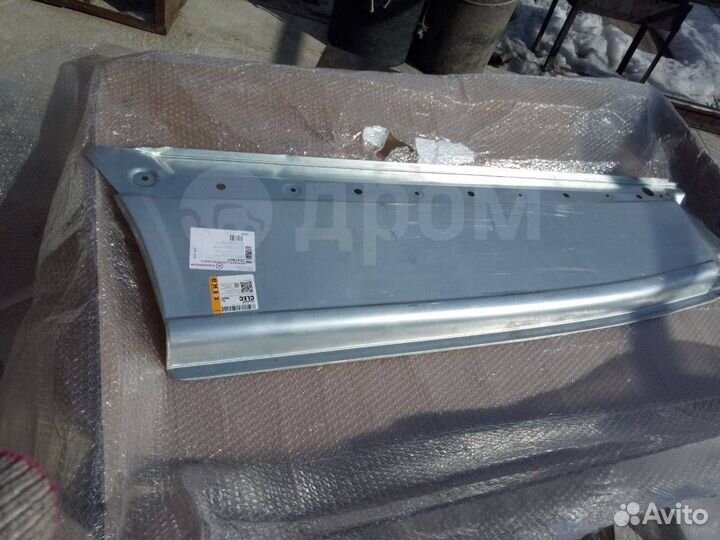 Панель боковины (задняя нижняя левая) мерседес спр