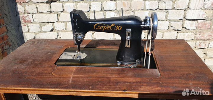 Швейная машинка Csepel 30