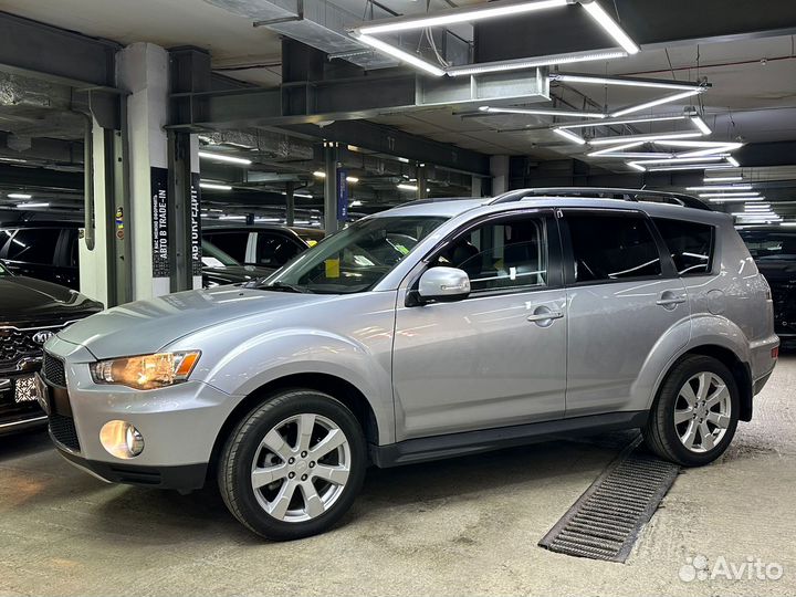 Mitsubishi Outlander 2.4 CVT, 2011, 235 000 км
