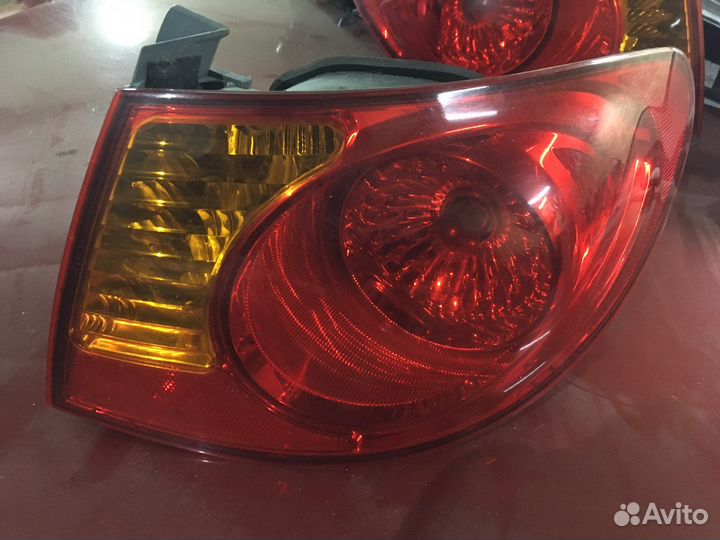 Hyundai elantra 4 фонарь правый