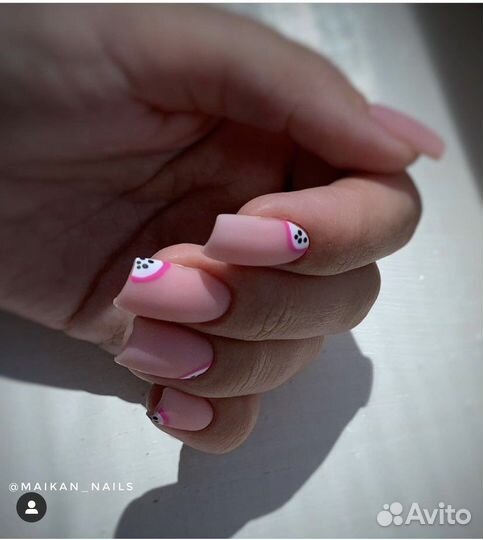 Мастер маникюра, педикюра и наращивание ногтей