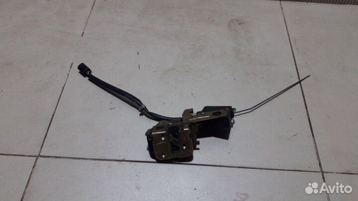 Замок двери задний левый Volvo 460 2.0