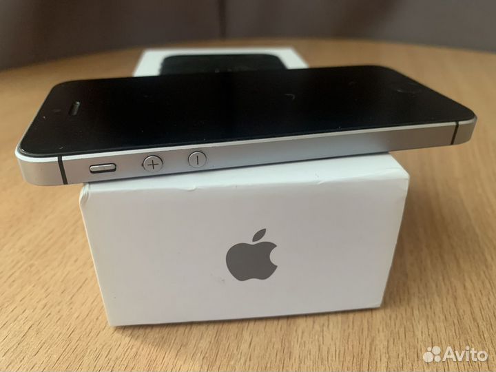 iPhone se space gray 32gb