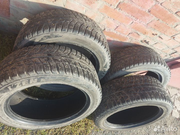 Kumho I'Zen KW22 235/50 R18