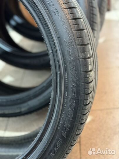 Pirelli P Zero 295/35 R21