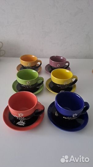 Набор чашек с блюдцами