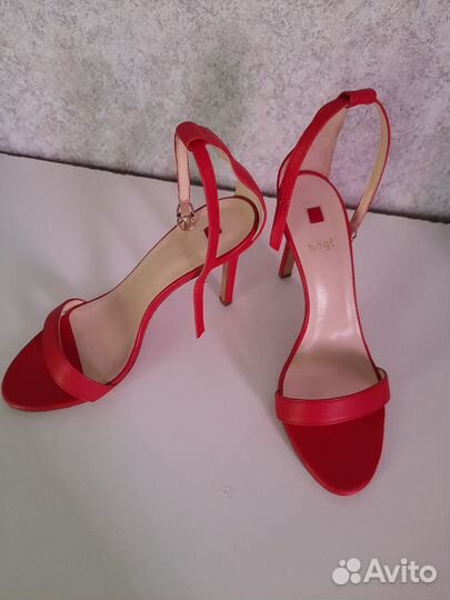 Кожанные босоножки hogl