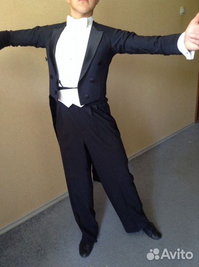 Костюм для спортивных бальных танцев