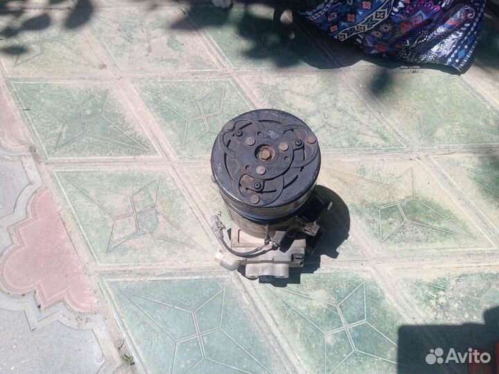 Компрессор кондиционера на Судзуки Гранд Витара