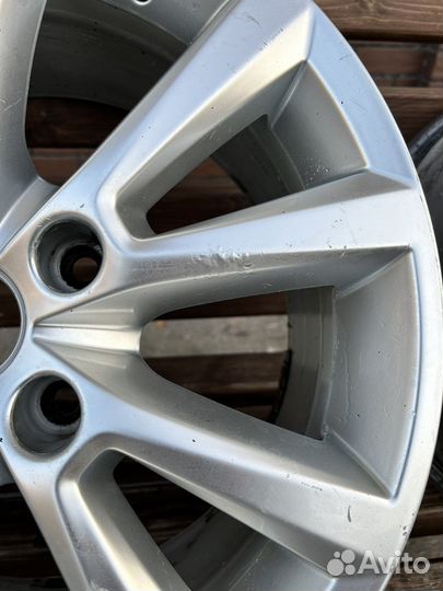 Диски литые R18 Volkswagen Toureg NF