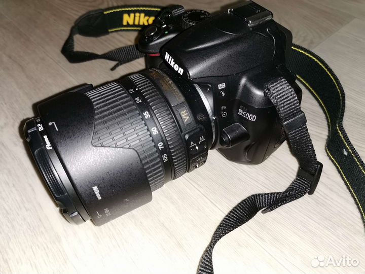 Nikon D5000