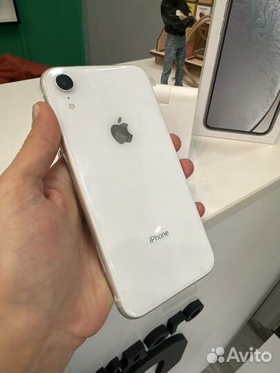 iPhone Xr, 128 ГБ