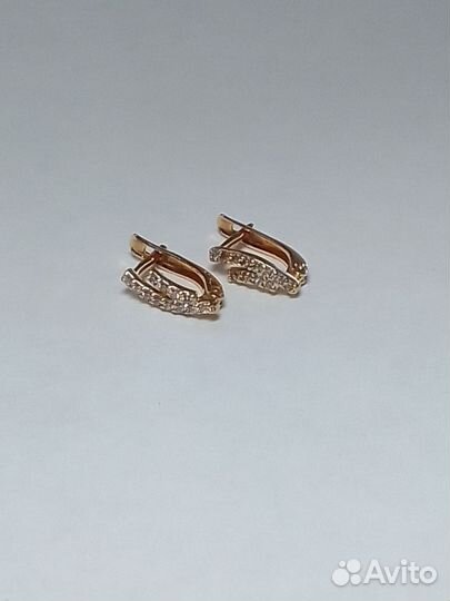 Золотые серьги