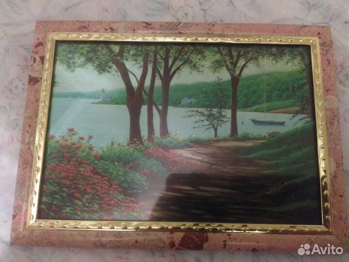Картины небольшие в рамках под стеклом