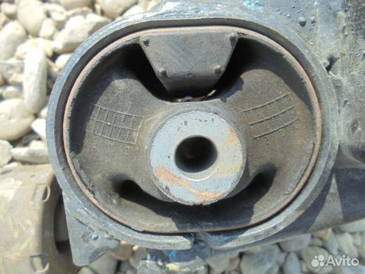 Подушка двигателя левая Toyota Corolla Fielder